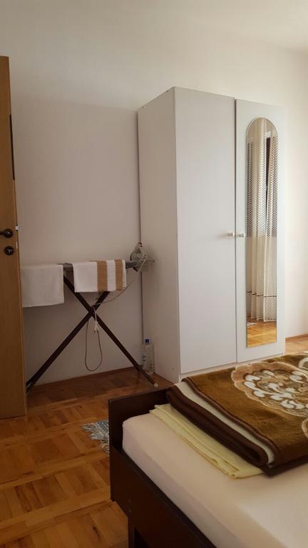Apartment Anita Senj  Eksteriør billede